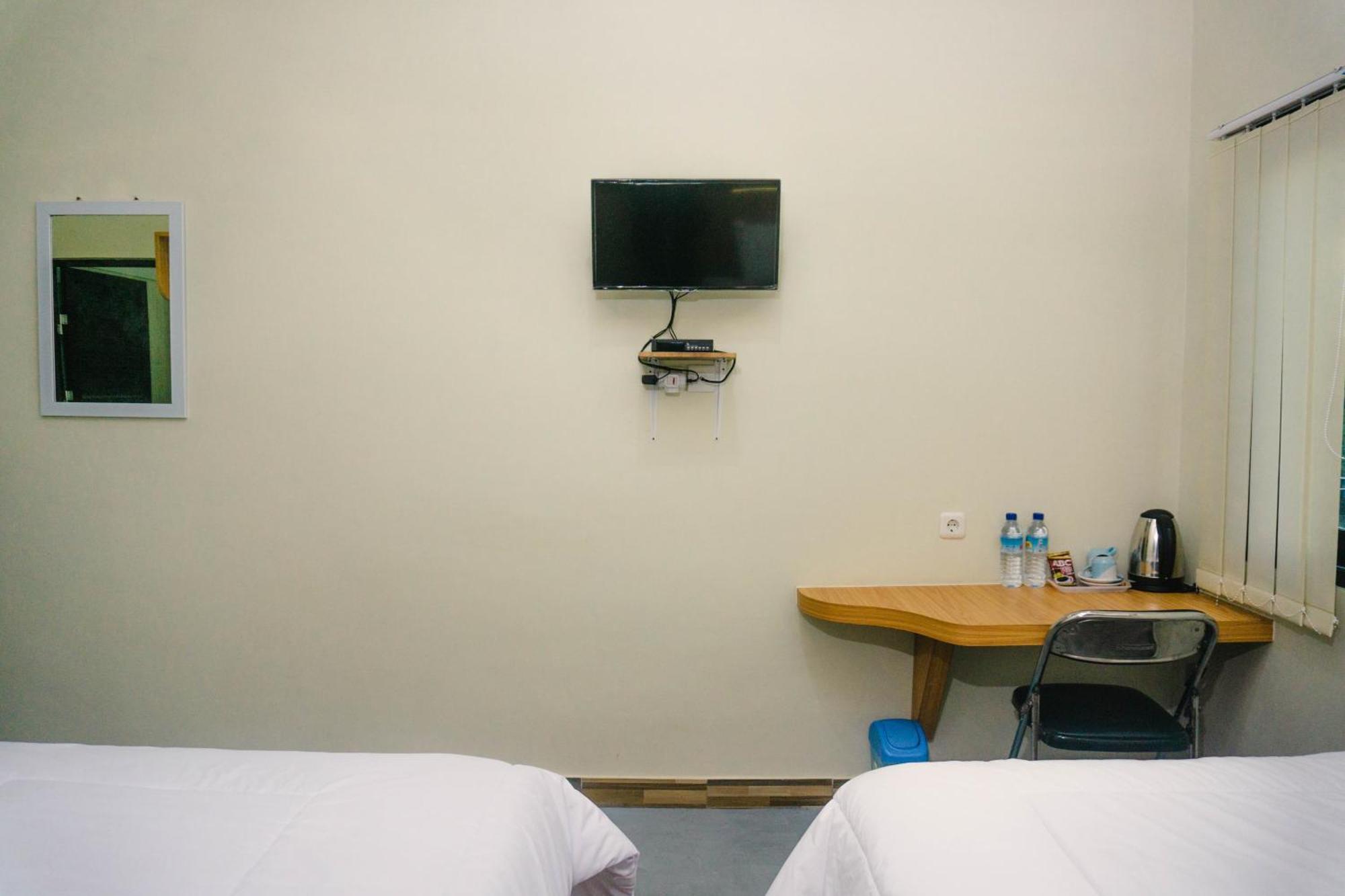 Grand Khalifah Guesthouse Sumbawa Экстерьер фото