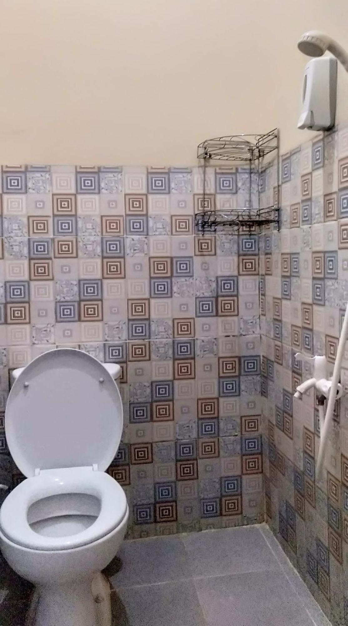 Grand Khalifah Guesthouse Sumbawa Экстерьер фото