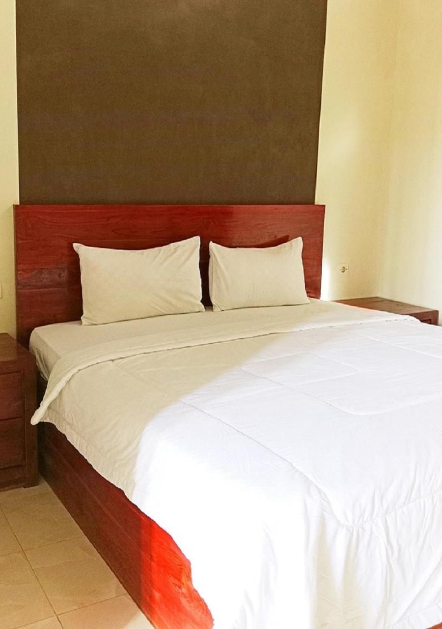 Grand Khalifah Guesthouse Sumbawa Экстерьер фото