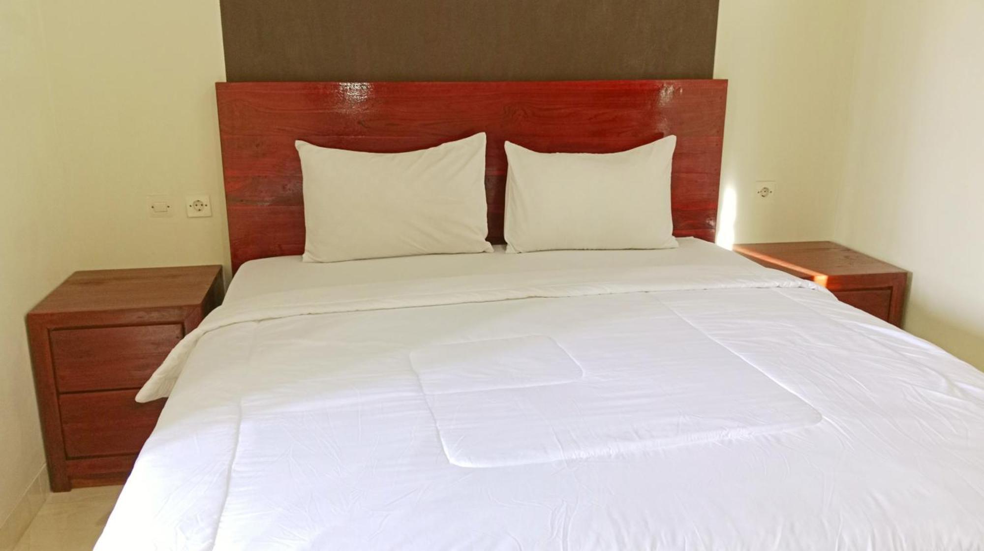 Grand Khalifah Guesthouse Sumbawa Экстерьер фото